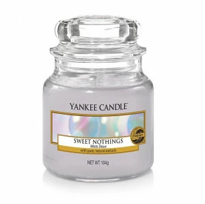 Свеча маленькая в стеклянной банке "Сладость" Sweet nothings 104гр 25-45 часов YANKEE CANDLE  267940 Фиолетовый