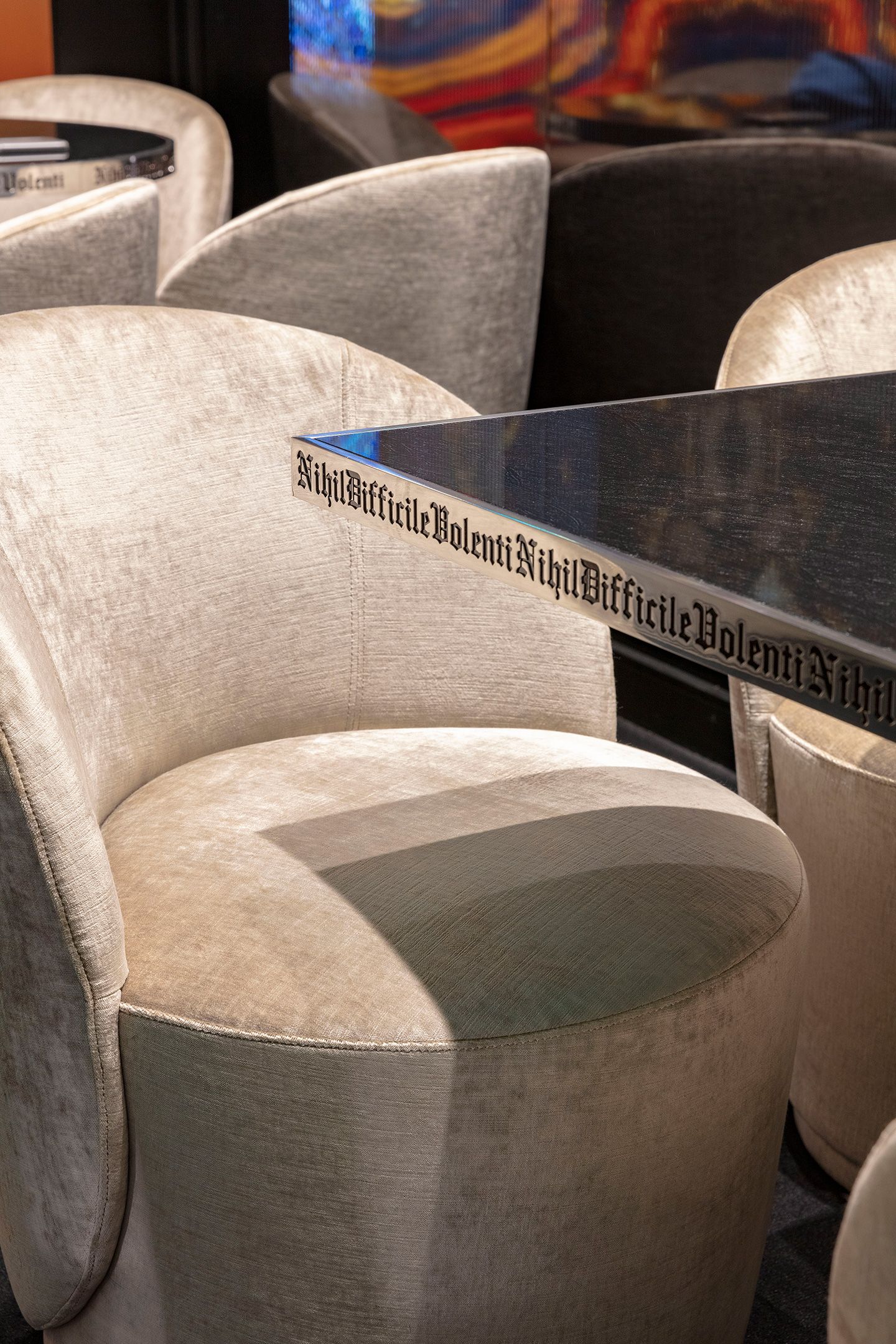 Тканевое вращающееся кресло Sicis CELEBRITY ARCH-00117208 - Вид №1