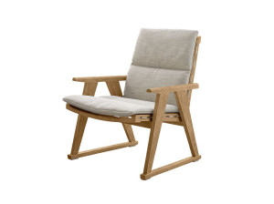 Садовое кресло из тикового дерева с подлокотниками