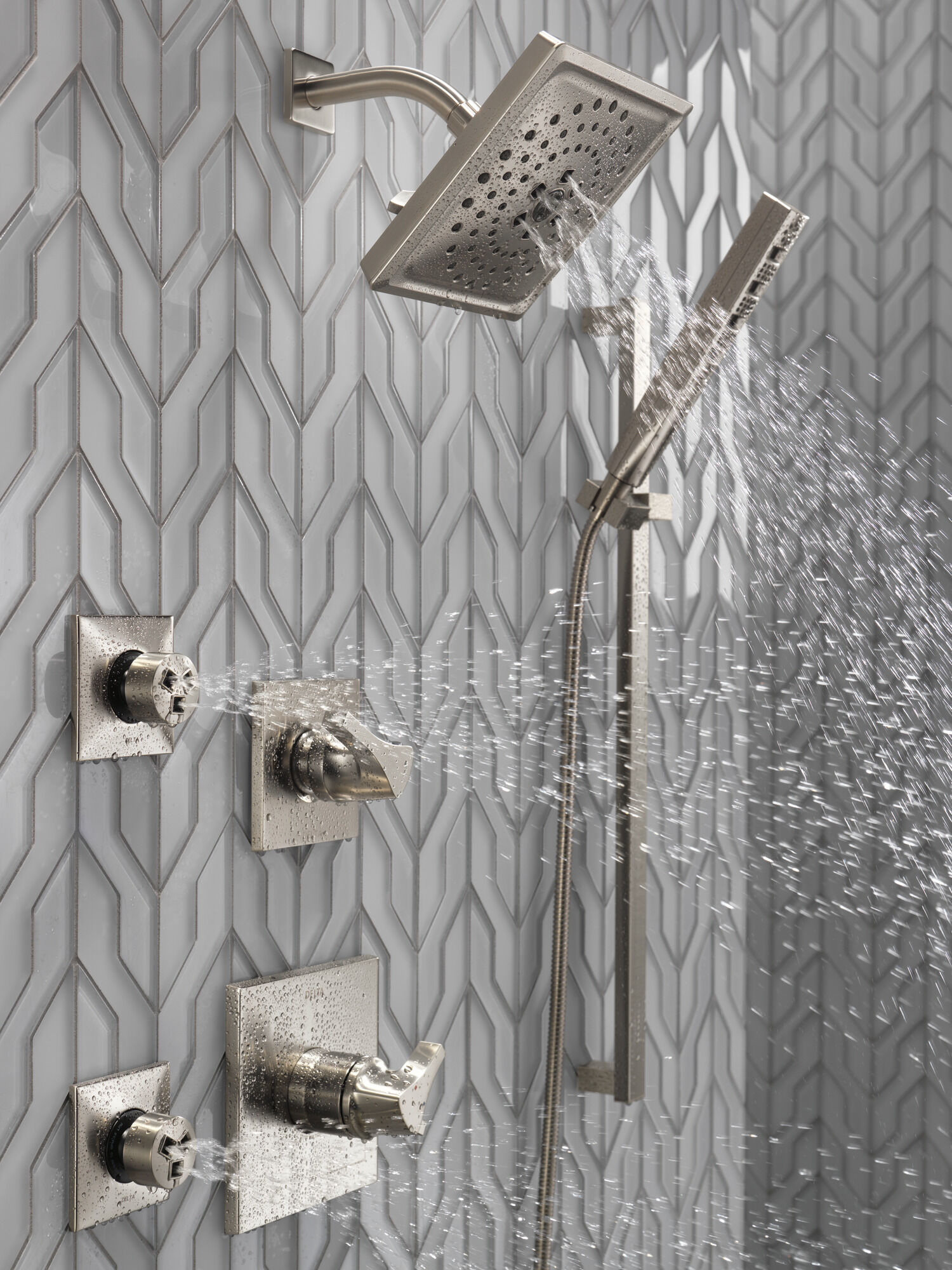 HydraChoice® Body Spray - H2Okinetic® Успокаивающая насадка-спрей Delta Faucet SH5003-SS - Вид №38