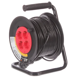 Удлинитель на катушке ЗАЩИТА ПРО с заземлением 40 метров для садовой техники 81951351