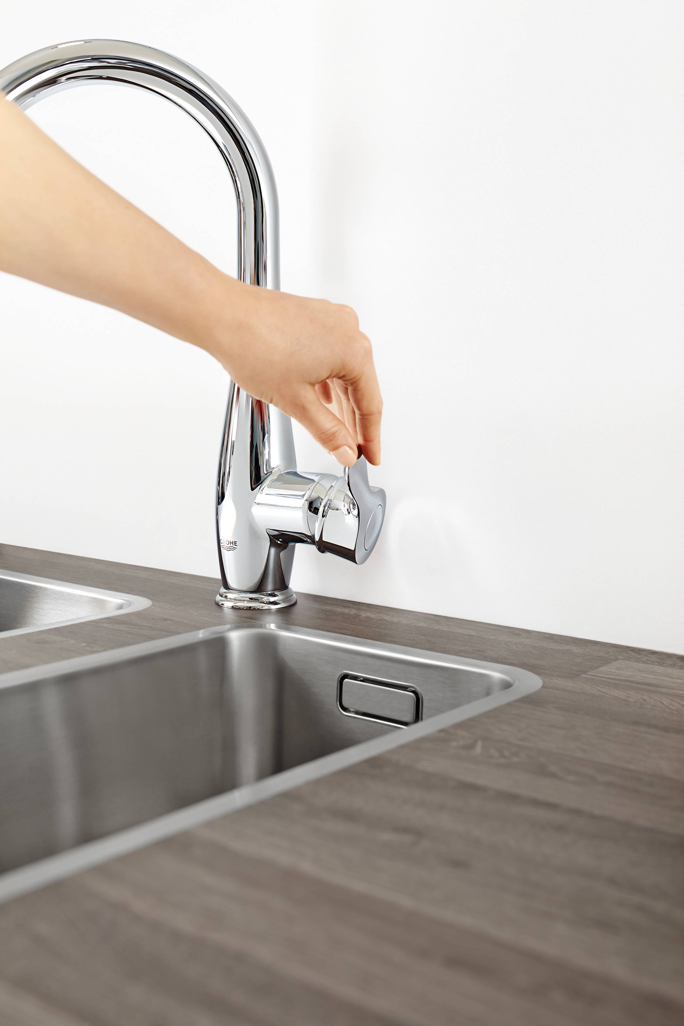 30215000 Смеситель для кухни Grohe хром  - Вид №3