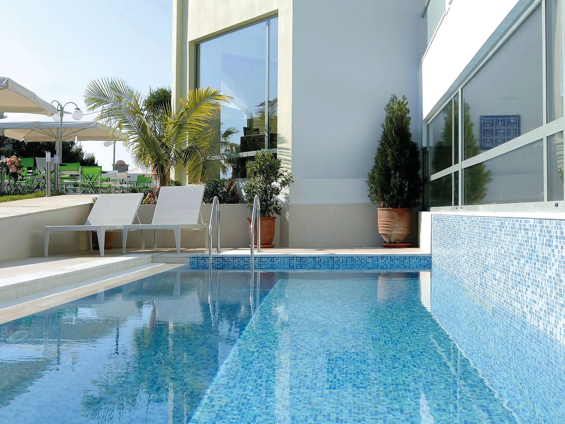 Внутренняя и наружная стеклянная мозаика Onix Iridiscent Color Blends ARCH-00091320 - Вид №2