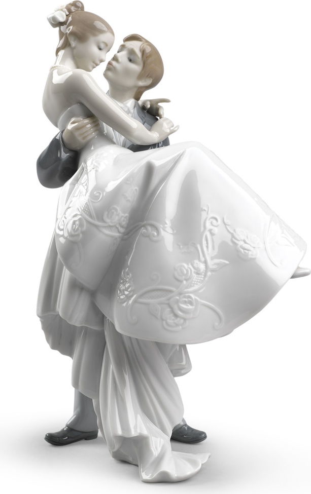 10669024 LLADRO Фигурка Lladro "Самый счастливый день" 17х27см Фарфор Lladró 