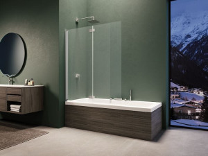 Стеклянная стена ванны