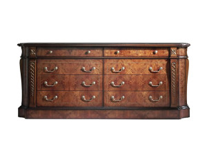 Деревянный комод