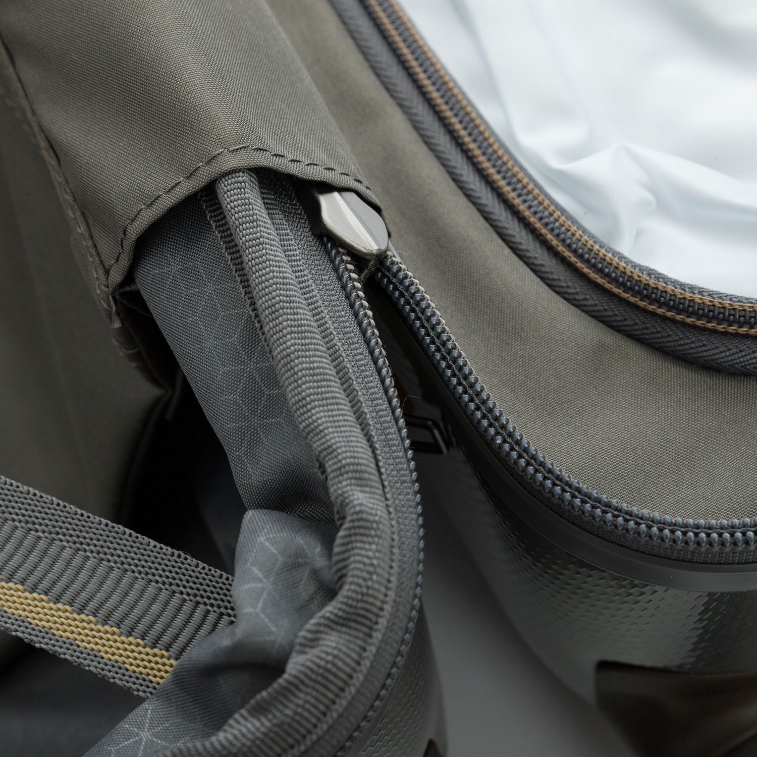 HFRS01XS/109 Чемодан HFRS01XS Glide XS Carry-On Spinner Hedgren Freestyle  - Вид №8