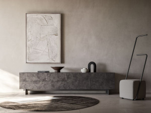 Секционный деревянный шкаф