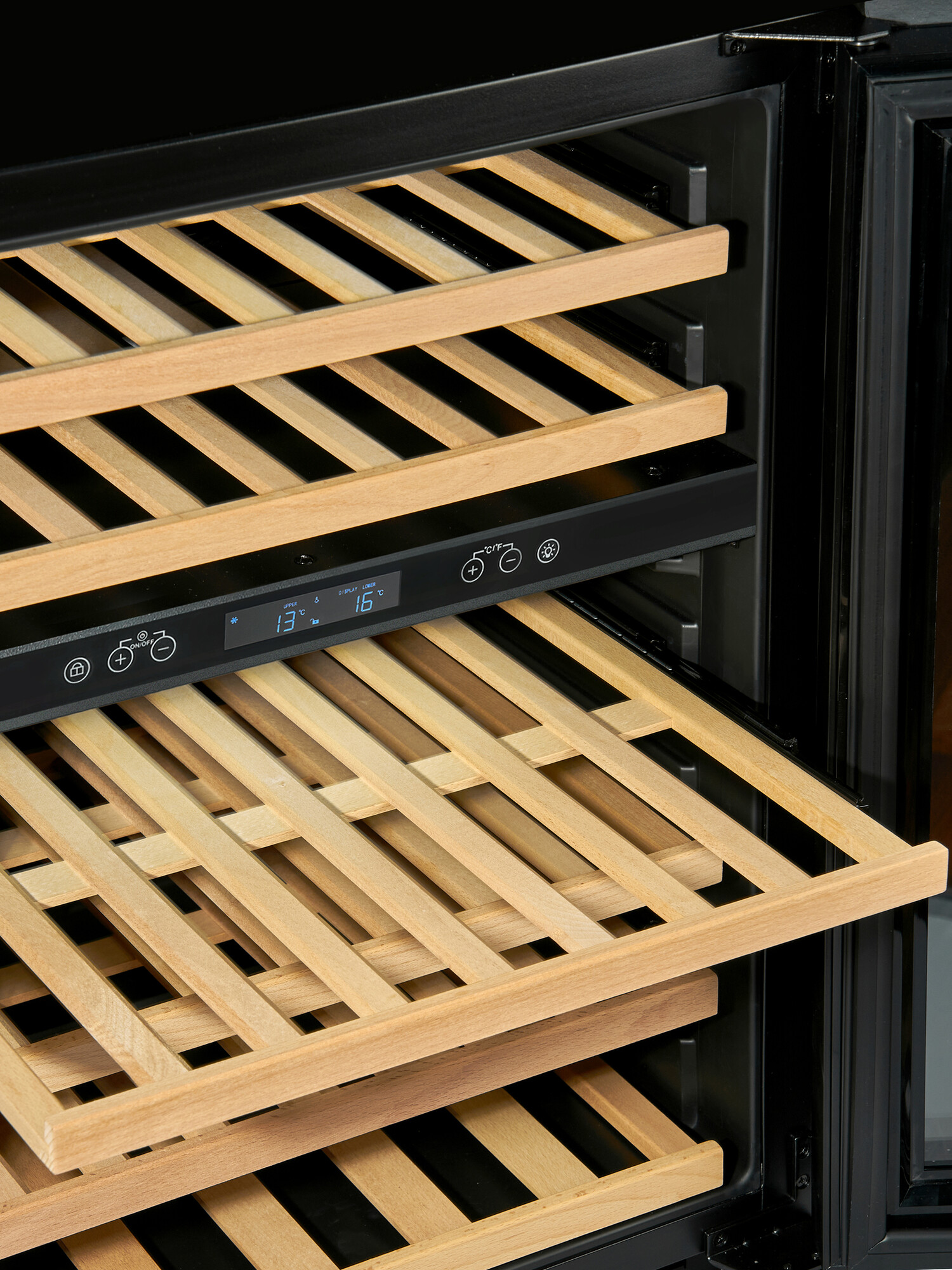 9212107 Винный шкаф Vinosafe VSU46BD черный STDN-0028865 - Вид №12