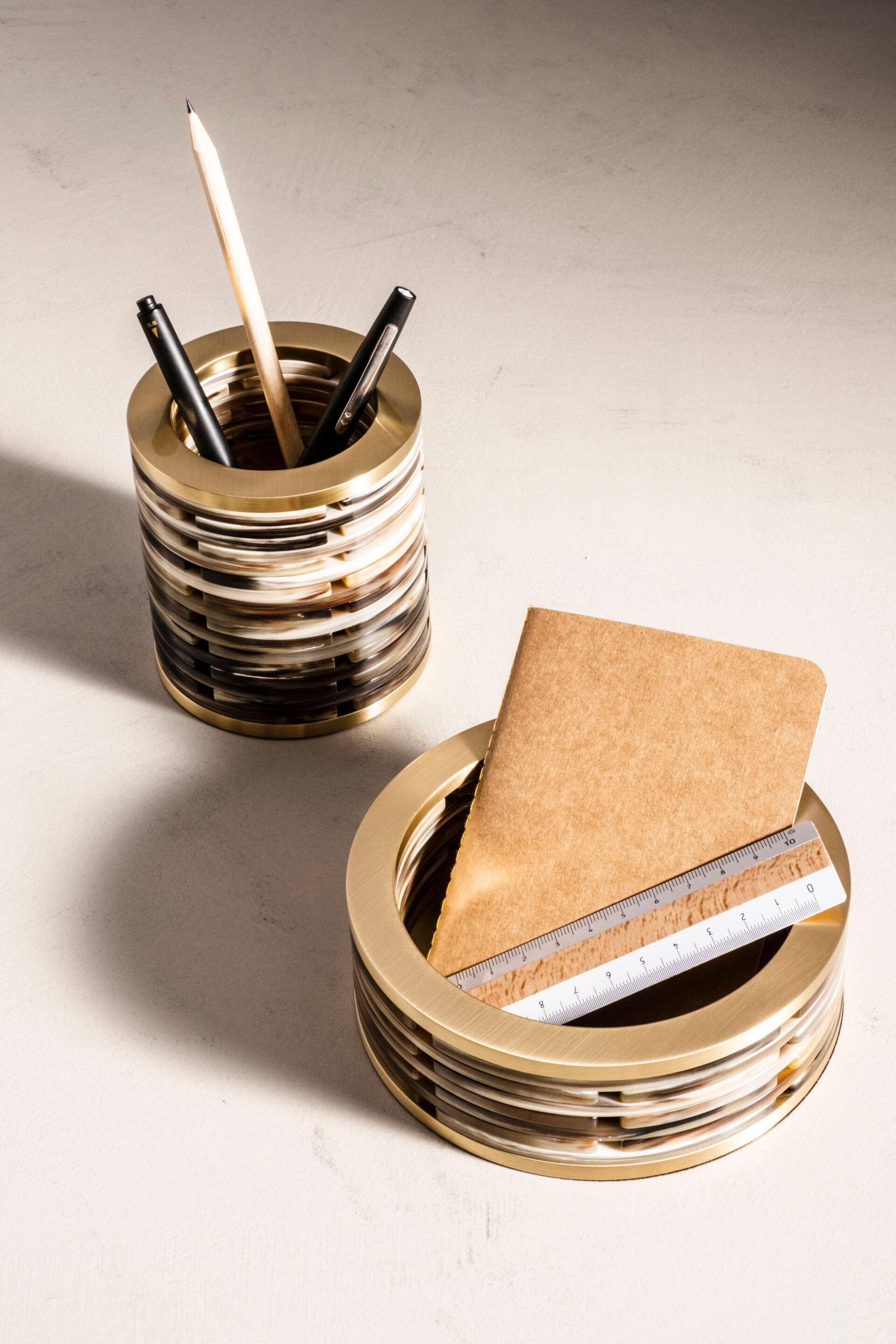 Держатель ручки из рога и латуни Zanchi 1952 круглый ARCH-00081770 - Вид №3