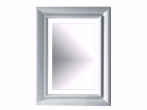 Прямоугольное зеркало со встроенным освещением для ванной комнаты