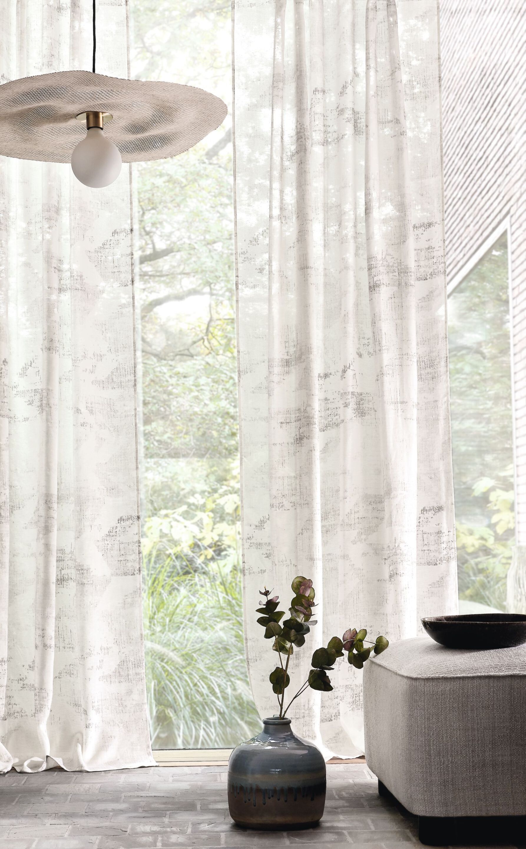 Ткань для штор с графическим рисунком Casamance Voltige ARCH-00148296 - Вид №1