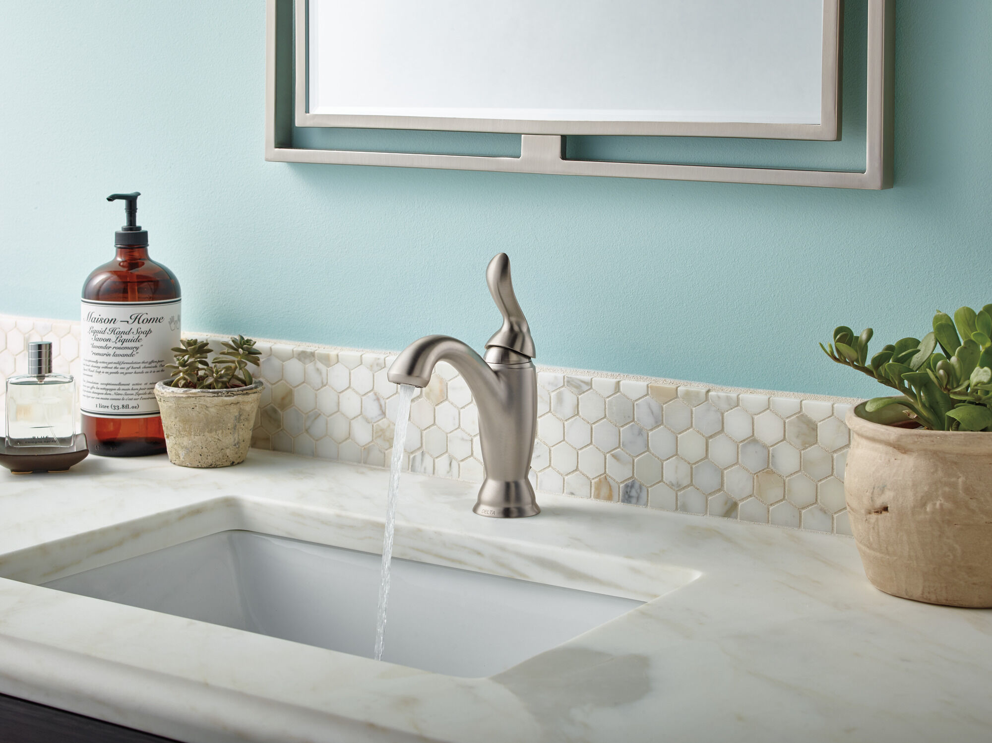 594-SSMPU-DST Смеситель для ванной с одной ручкой Delta Faucet Linden Нержавеющая сталь  - Вид №6