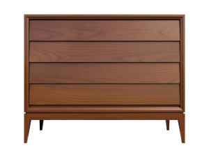 Деревянный комод