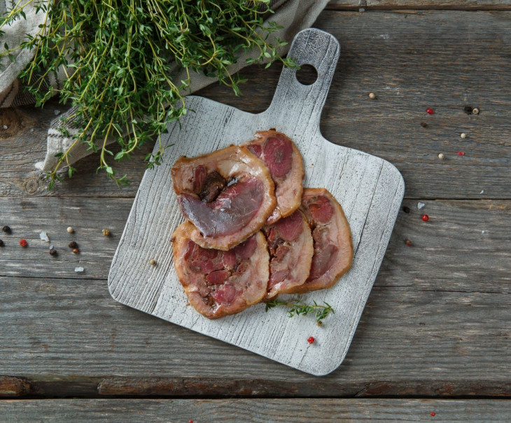 3507 Мини рулет из мяса гуся с черносливом Вкусляндия 