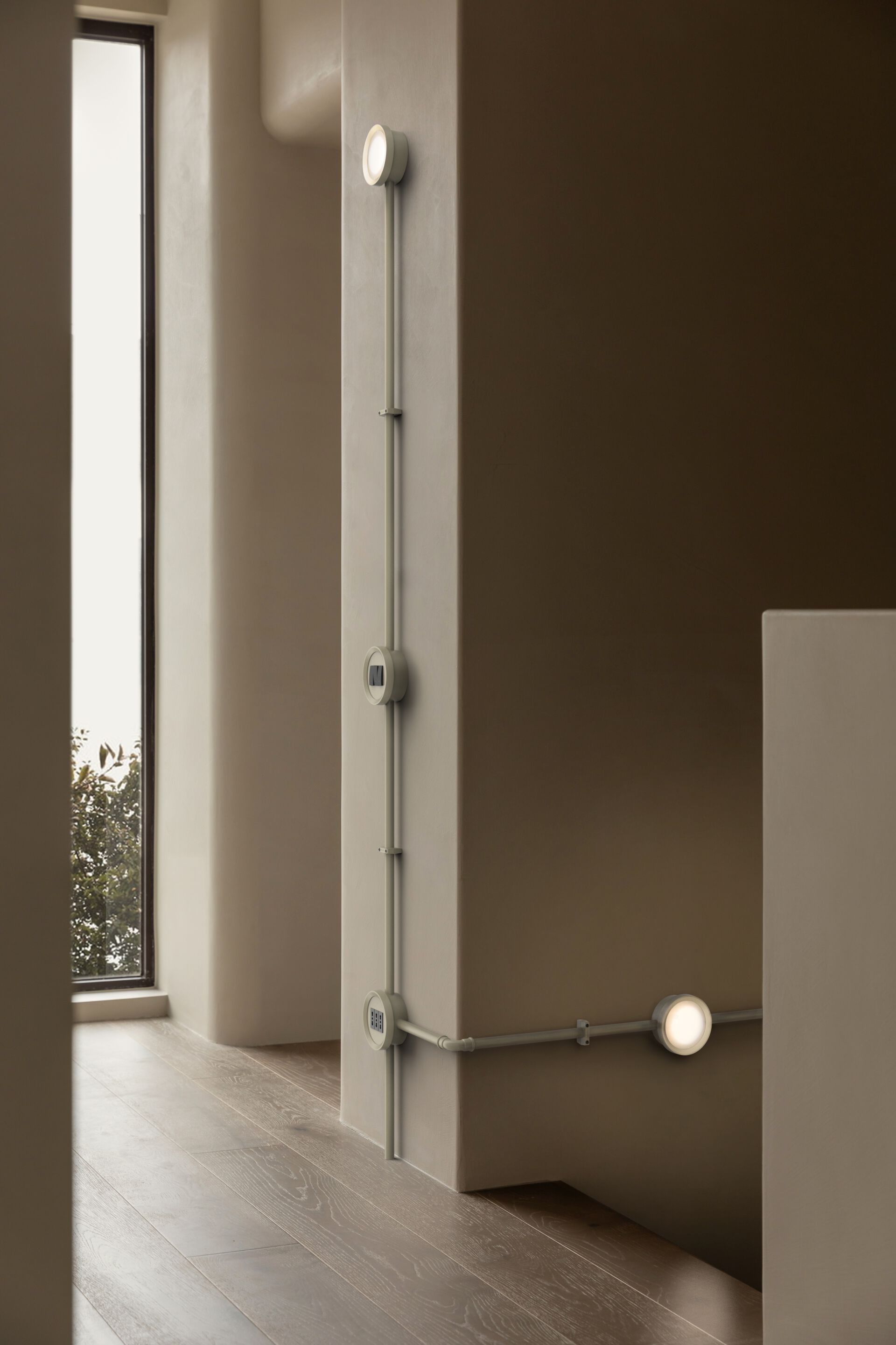 Окрашенная алюминиевая электрическая коробка Genuit цвет ARCH-00132606 - Вид №8