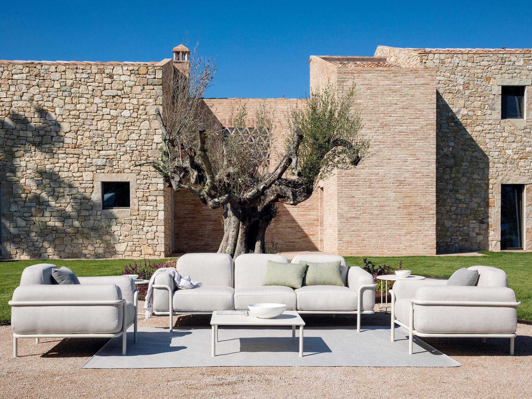 Тканевое садовое кресло с подлокотниками Vermobil Hug ARCH-00090573 - Вид №1