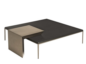 Деревянный квадратный журнальный столик