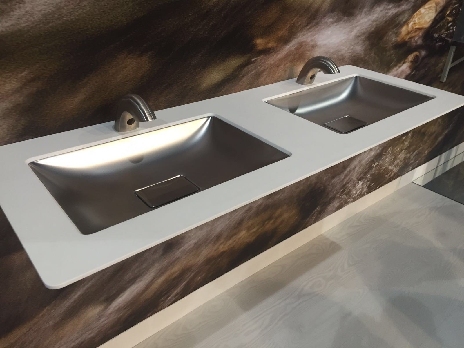 93241 Нержавеющий углублённый умывальник, матовая поверхность SANELA  - Вид №1