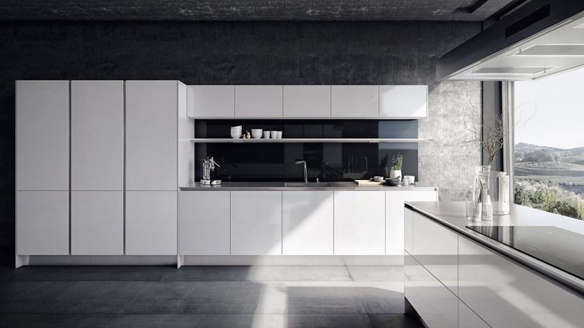 SieMatic Глянцевая лакированная островная кухня sun-id-1367900 - Вид №2
