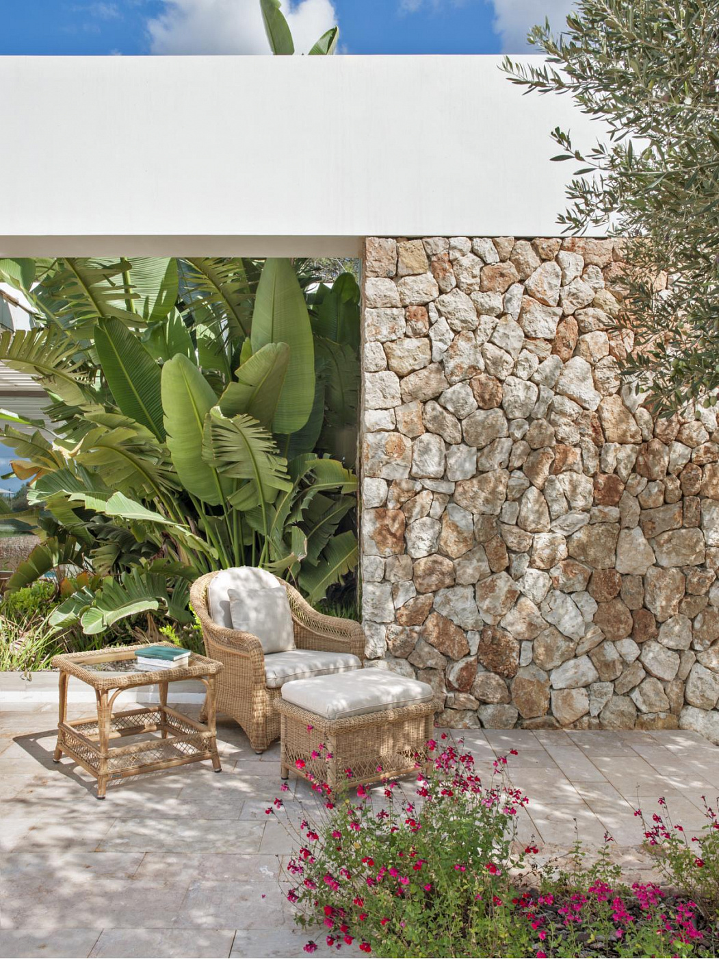 106762 Пуф Point Arena POINT1920