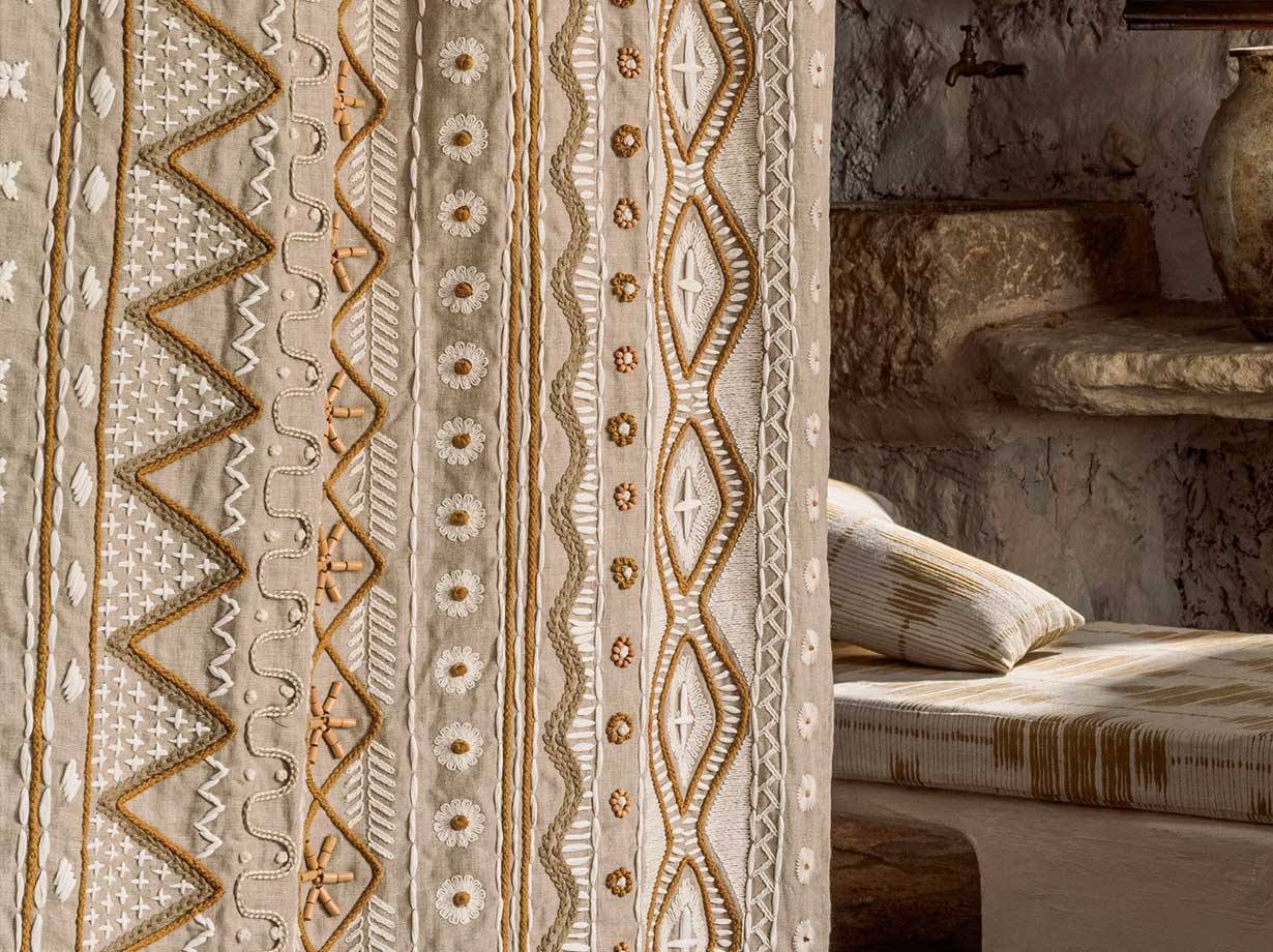 Льняная вышитая ткань Élitis Baléares ARCH-00023483