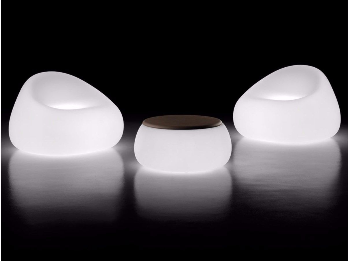 Круглый стол из полиэтилена PLUST T Ball ARCH-00028175 - Вид №1