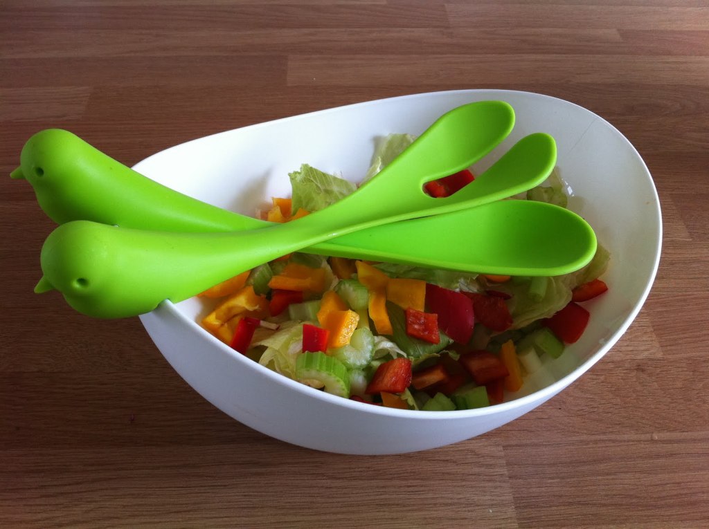 QL10098-WH Салатница с ложками sparrow белая Qualy  - Вид №2