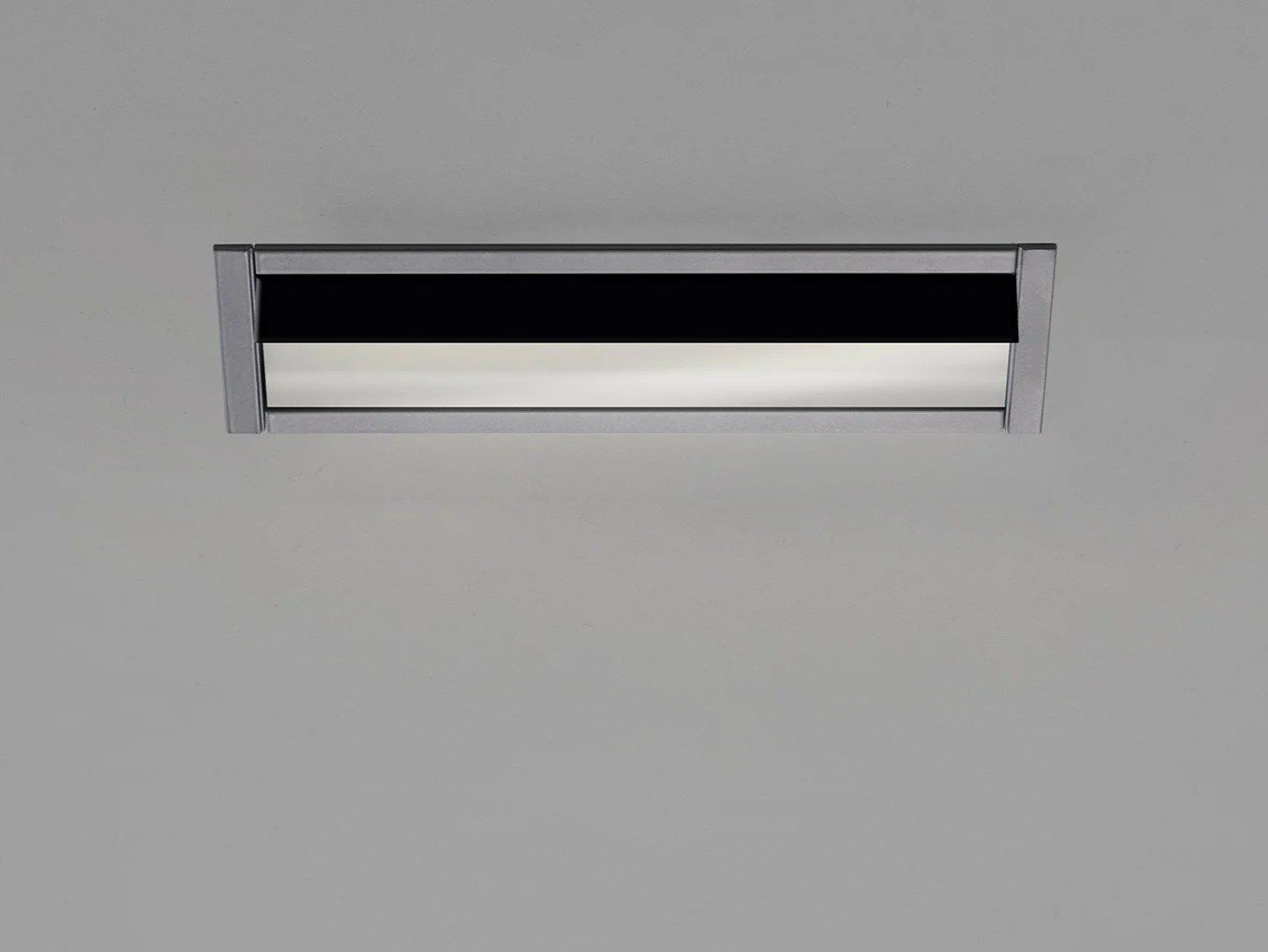 Прямоугольный потолочный светильник Artemide SHARP WALLWASHER ARCH-00017284