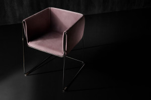 Съемный кожаный стул