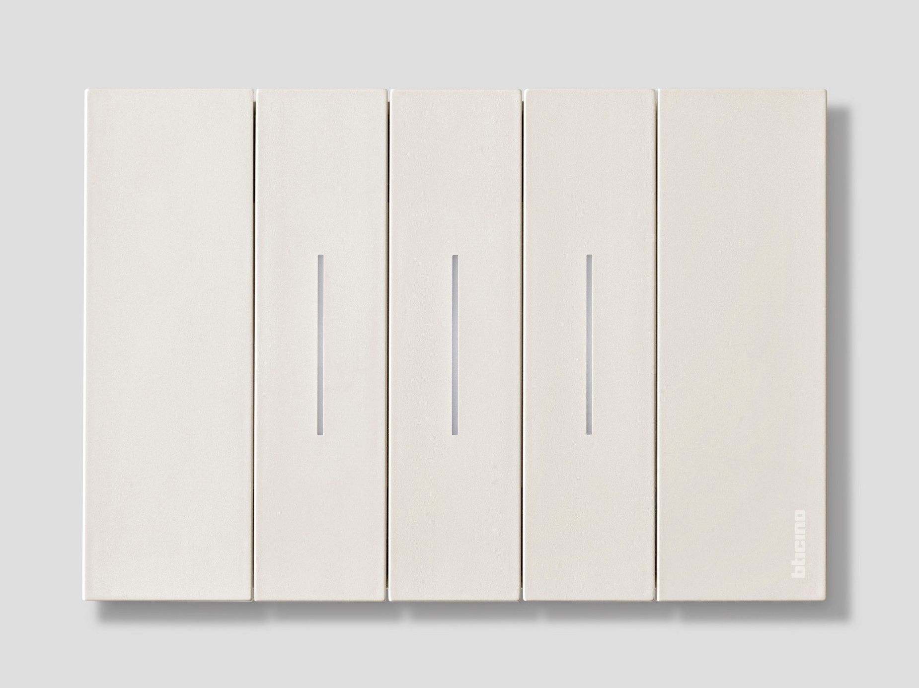 Традиционная и связанная гражданская серия BTICINO LIVING NOW ARCH-00151831 - Вид №34