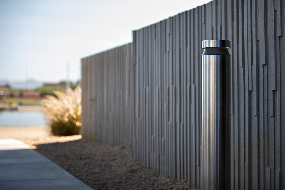 FSRT241 Столбик Helio, серия 600  Forms-surfaces  - Вид №16