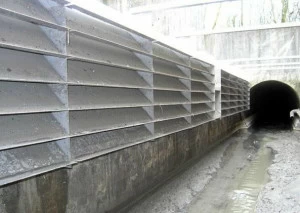 Betoncablo Статическая решетка водосброса с пластинчатыми дефлекторами Gs grigliature per scolmatori