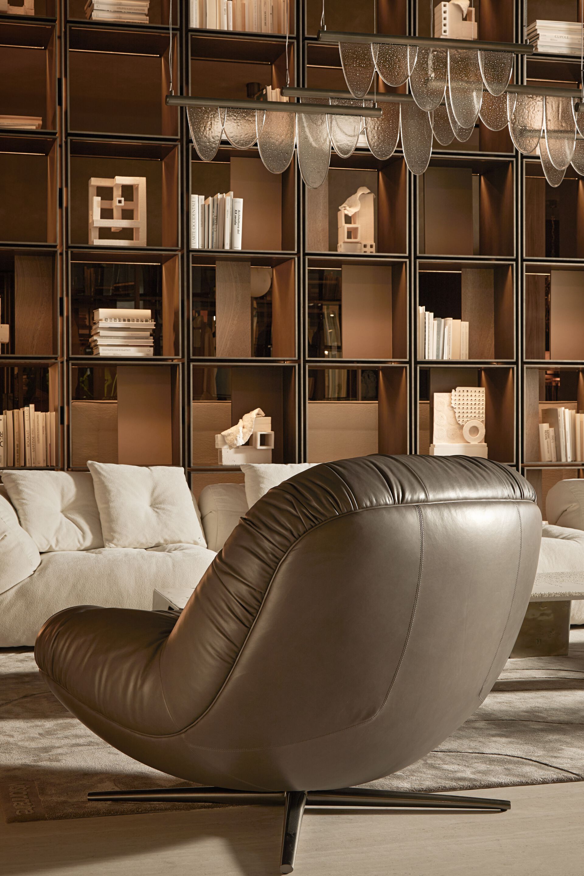 Вращающееся кресло из ткани и кожи Visionnaire AURA ARCH-00110208 - Вид №10