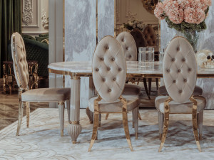 Мягкий стул из ткани с высокой спинкой