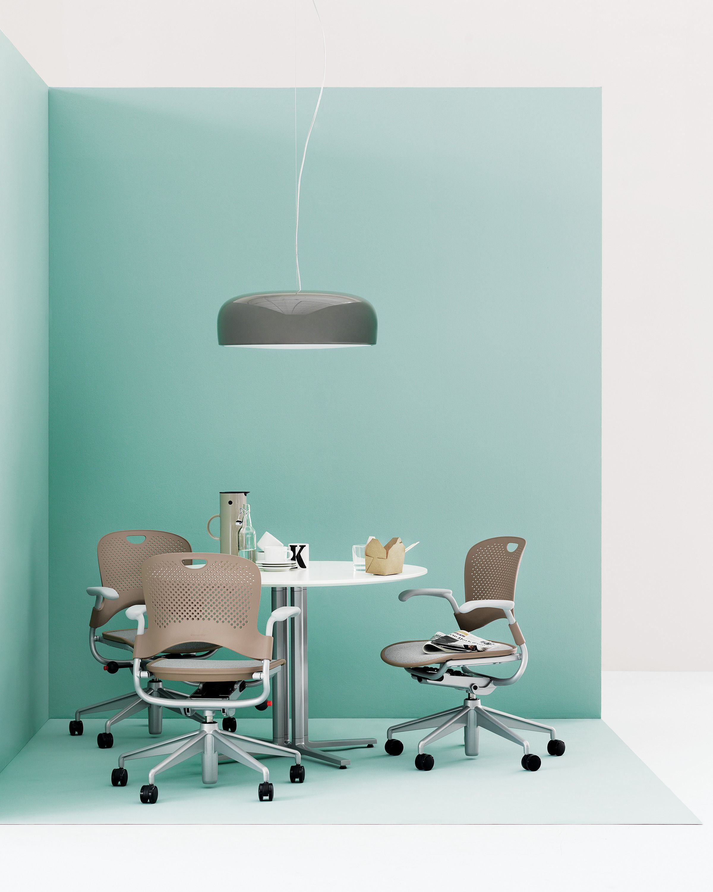 Офисное кресло Nylon® с подлокотниками с 5 спицами Herman Miller Caper ARCH-00012953 - Вид №5