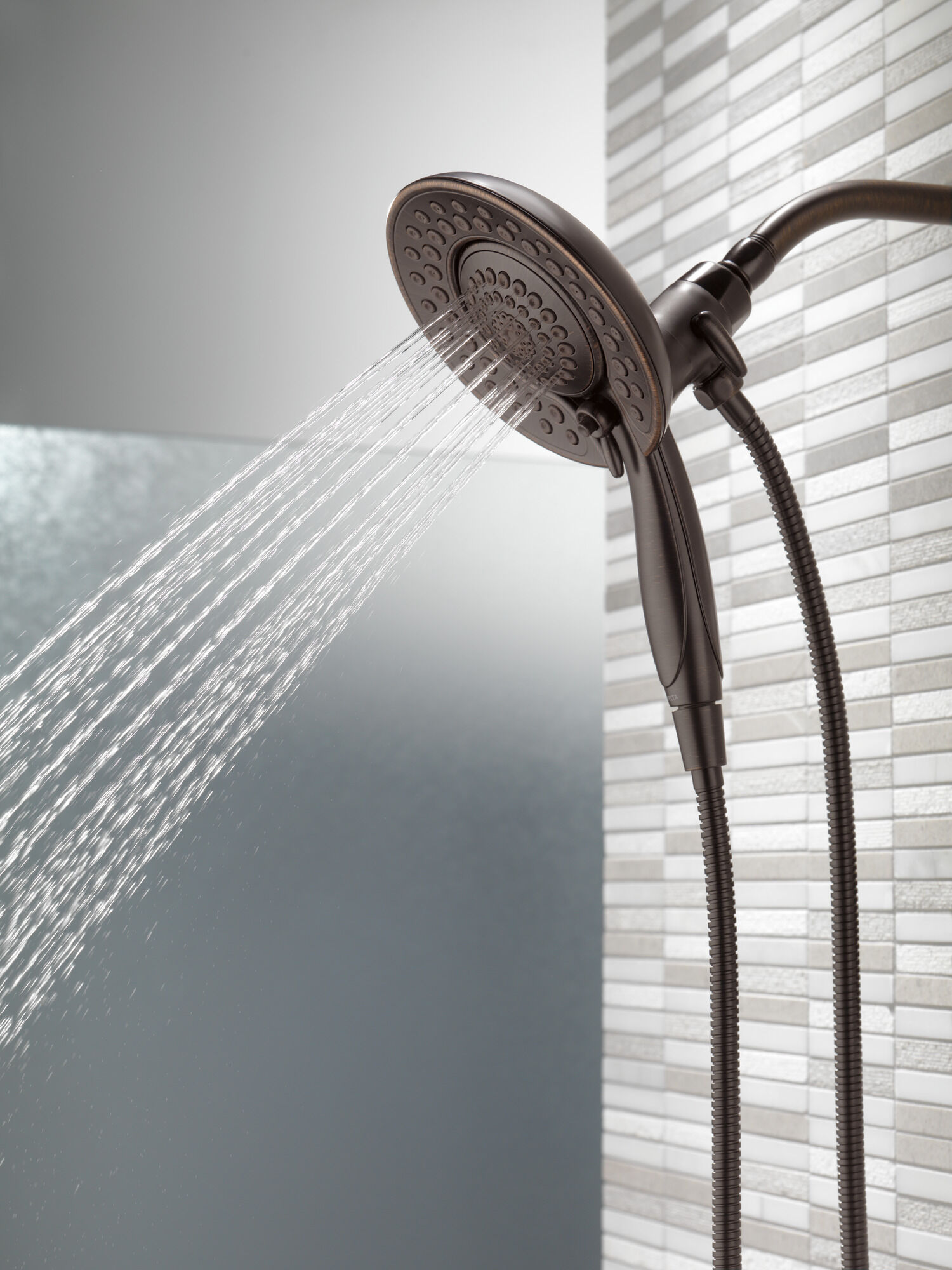 58569-RB-PK In2ition® Душ 2 в 1 с 5 настройками Delta Faucet Universal Showering Венецианская бронза  - Вид №7