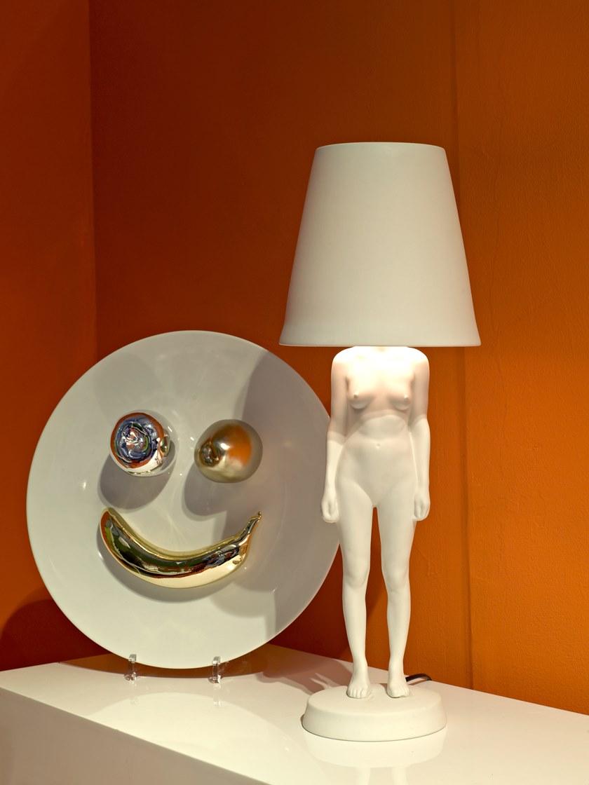 Pols Potten Настольная лампа с отраженным светом из фарфора  230-450-067  - Вид №1