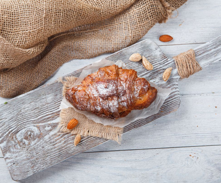 2821 Круассан миндальный Вкусляндия 