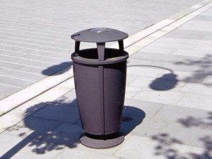 Держатель для мусора с крышкой и пепельницей для наружного использования