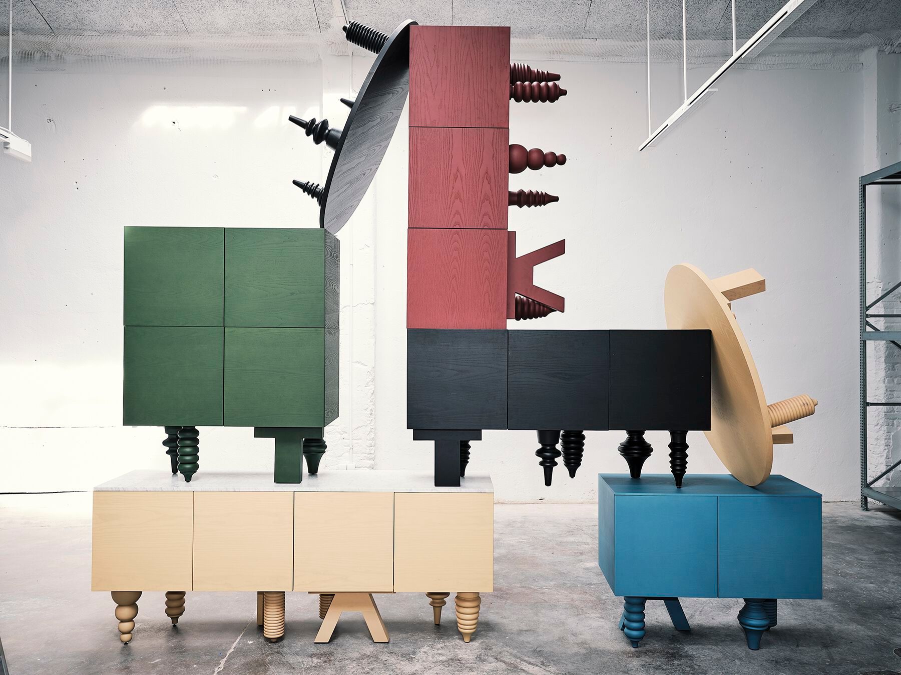 Шкаф из шпона ясеня с распашными дверцами BD Barcelona Multileg ARCH-00079400 - Вид №8