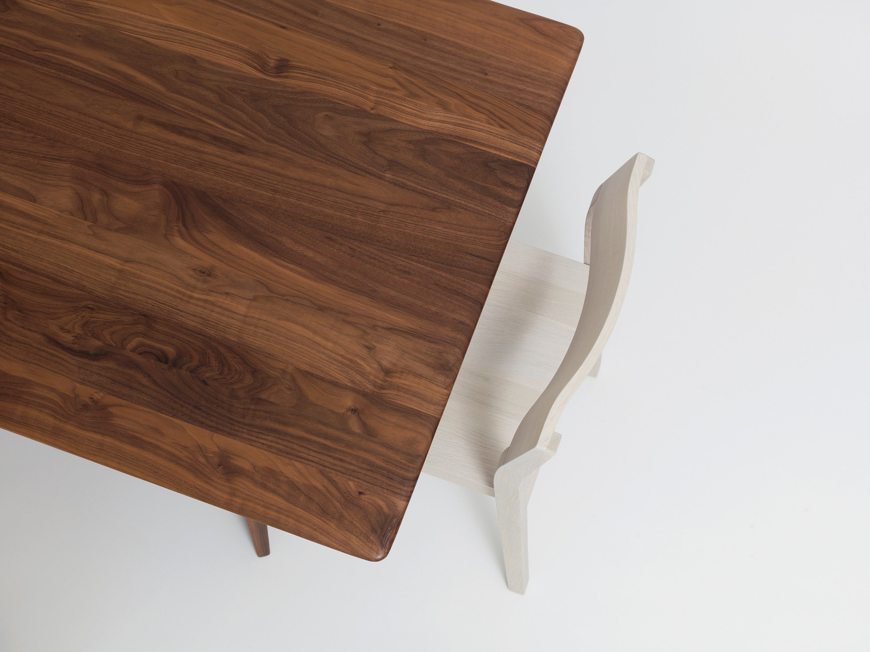 Деревянный прямоугольный стол ZEITRAUM ARCH-00104288 - Вид №1