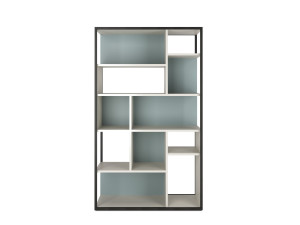 Книжный магазин в день