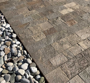 Пол из натурального камня