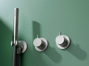 Смеситель для душа из нержавеющей стали с ручным душем