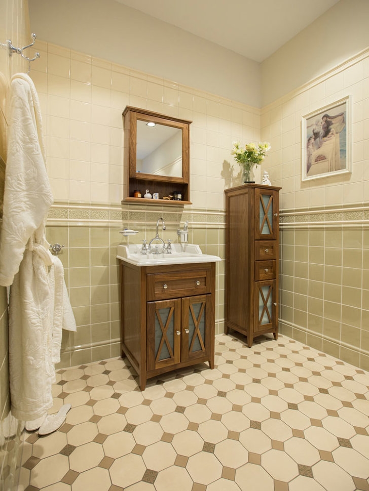 Шкаф-пенал высокий, цвет орех [EU1D] Victorian Burlington EU1D - Вид №4