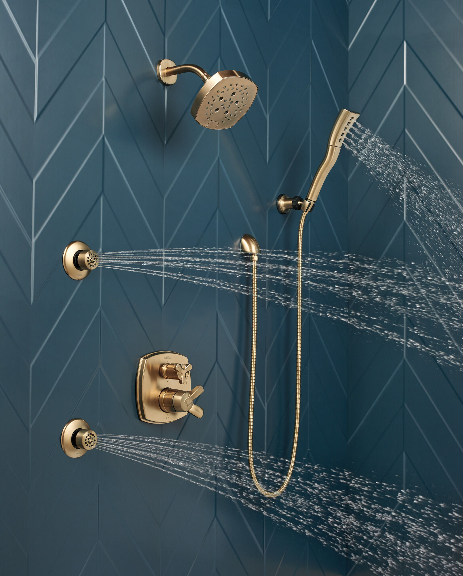 52663-CZ Насадка для душа H2Okinetic с 5 настройками Delta Faucet Universal Showering Шампанское бронза  - Вид №4