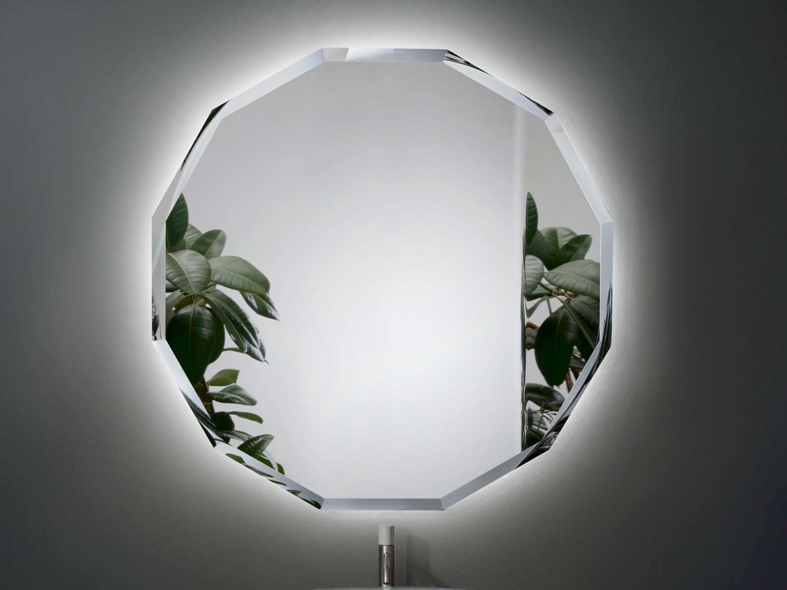 Настенное зеркало ARTELINEA VIRGO ARCH-00024265