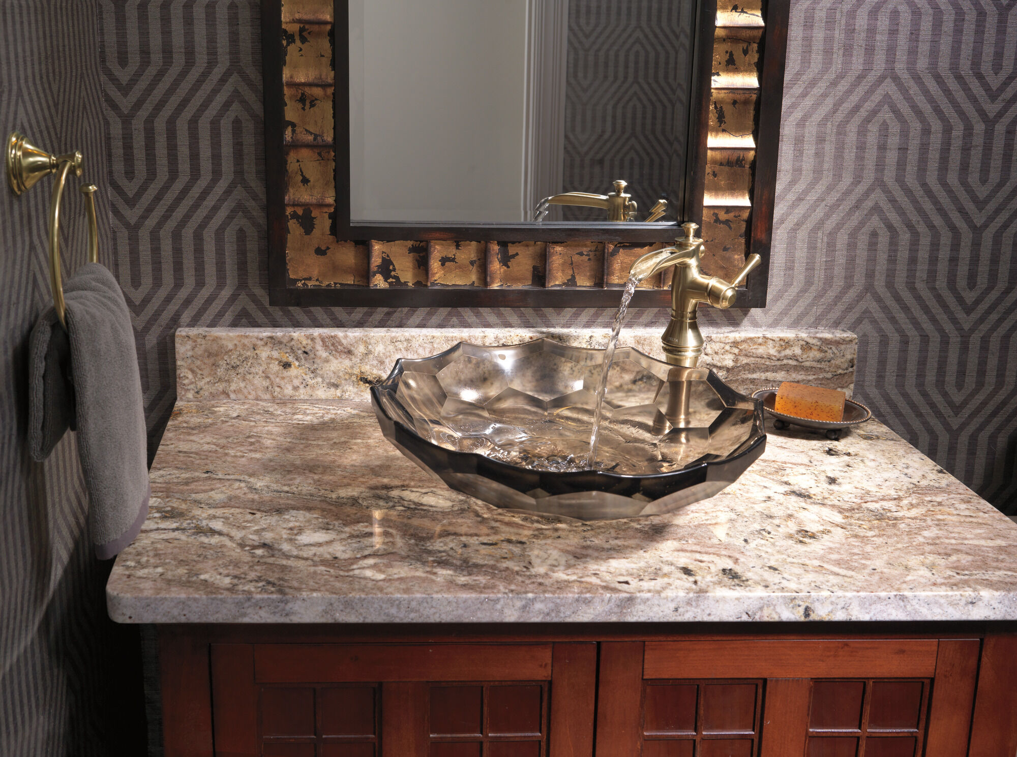 79746-CZ Кольцо для полотенца Delta Faucet Cassidy Шампанское бронза  - Вид №4