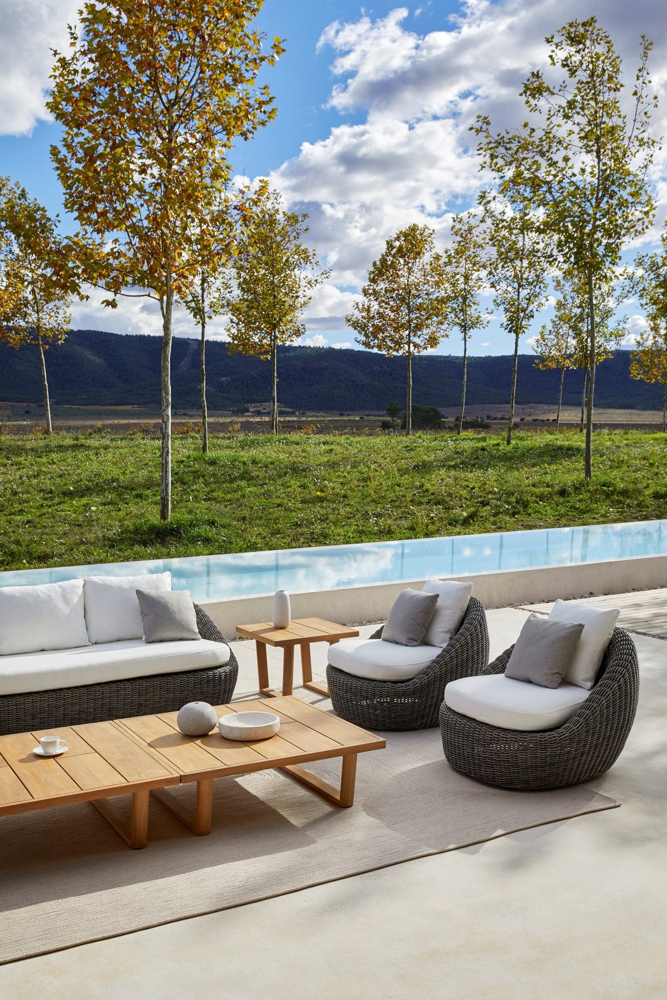 Квадратный стол из тикового дерева POINT Heritage ARCH-00119854 - Вид №3